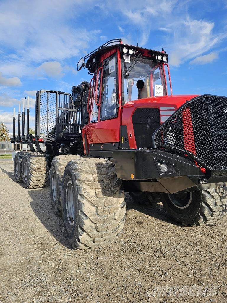 Komatsu 895 Lassbærere