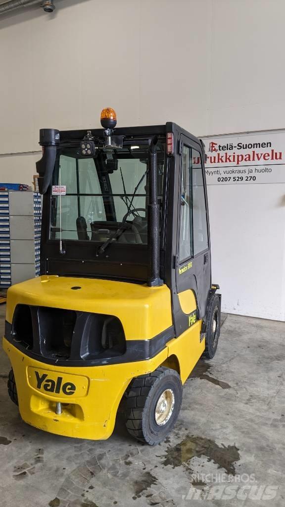 Yale GDP30VX Diesel Trucker
