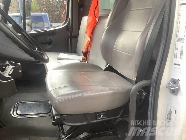 Freightliner M2 Skapbiler