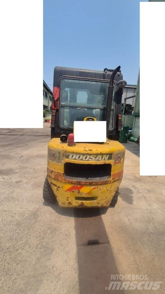 Hyundai D30 Gaffeltrucker - Annet