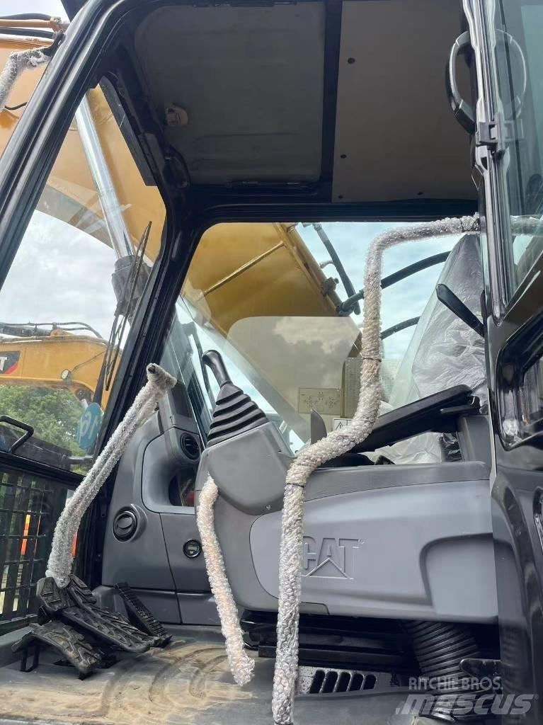 CAT 320 D Beltegraver