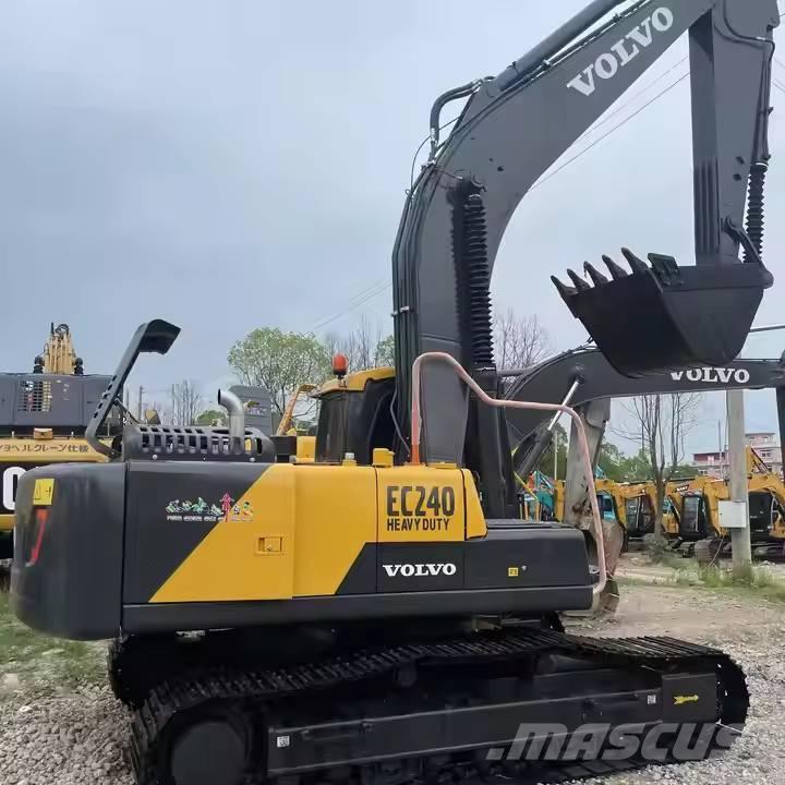 Volvo EC240D Beltegraver