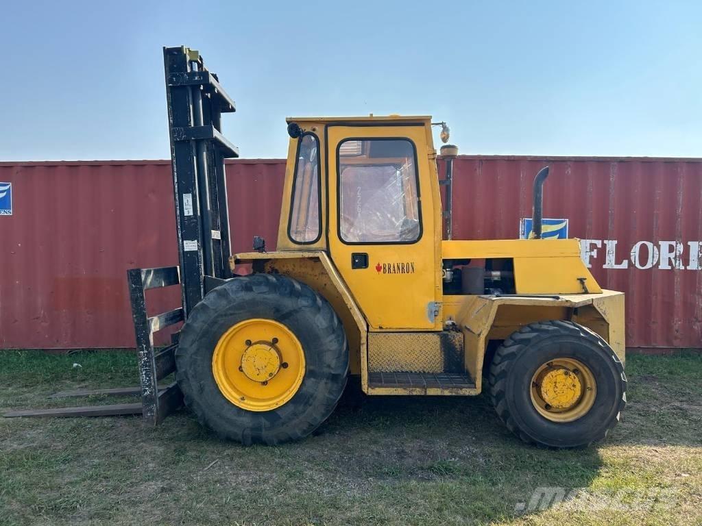 Sellick S80 Terrenggående gaffeltruck