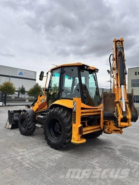 JCB 3 CX PRO Traktorgravere
