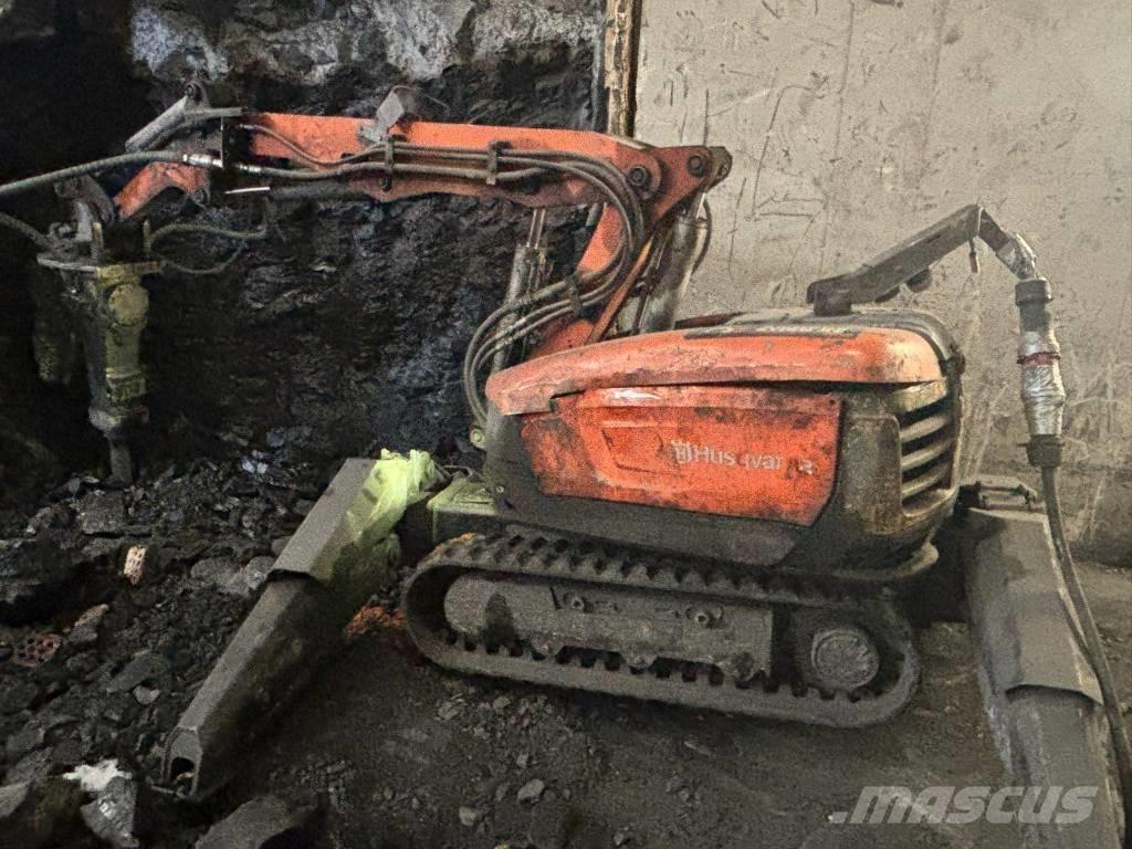 Husqvarna DXR 300 Gravemaskiner for riving