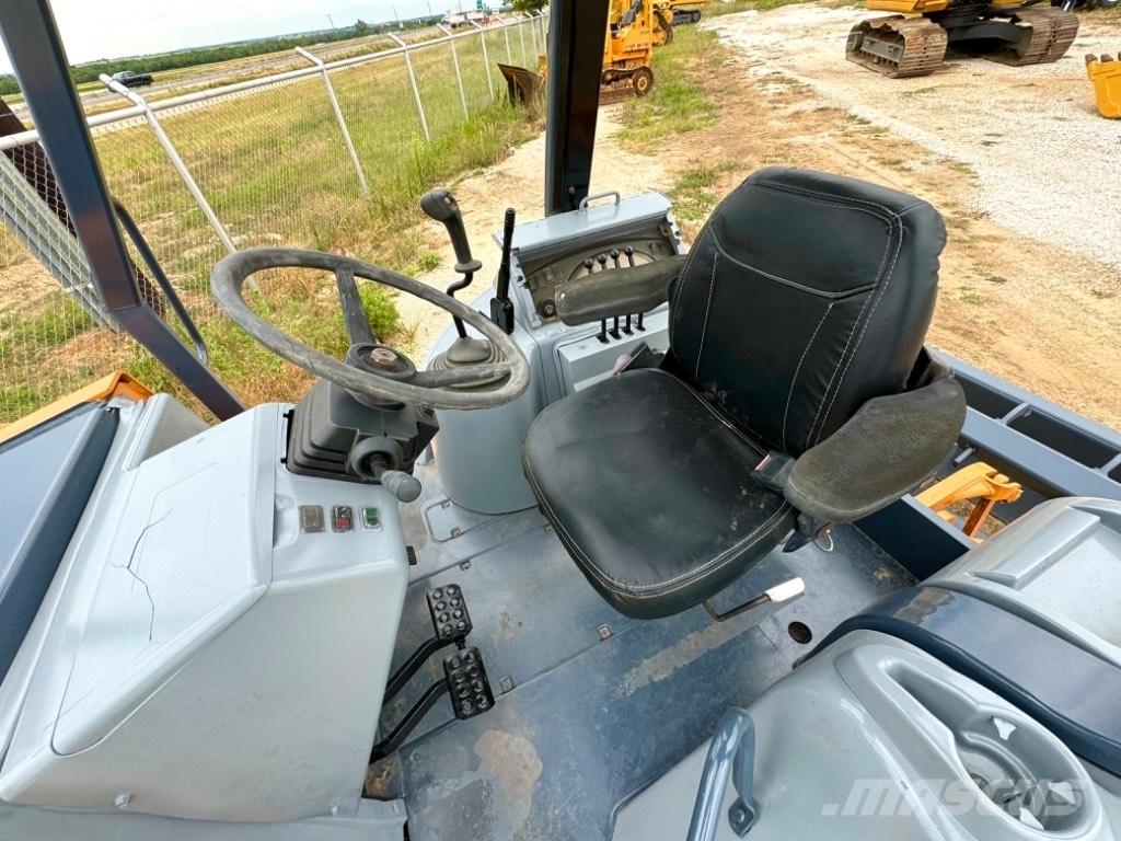 CASE 570 M XT Hjullastere