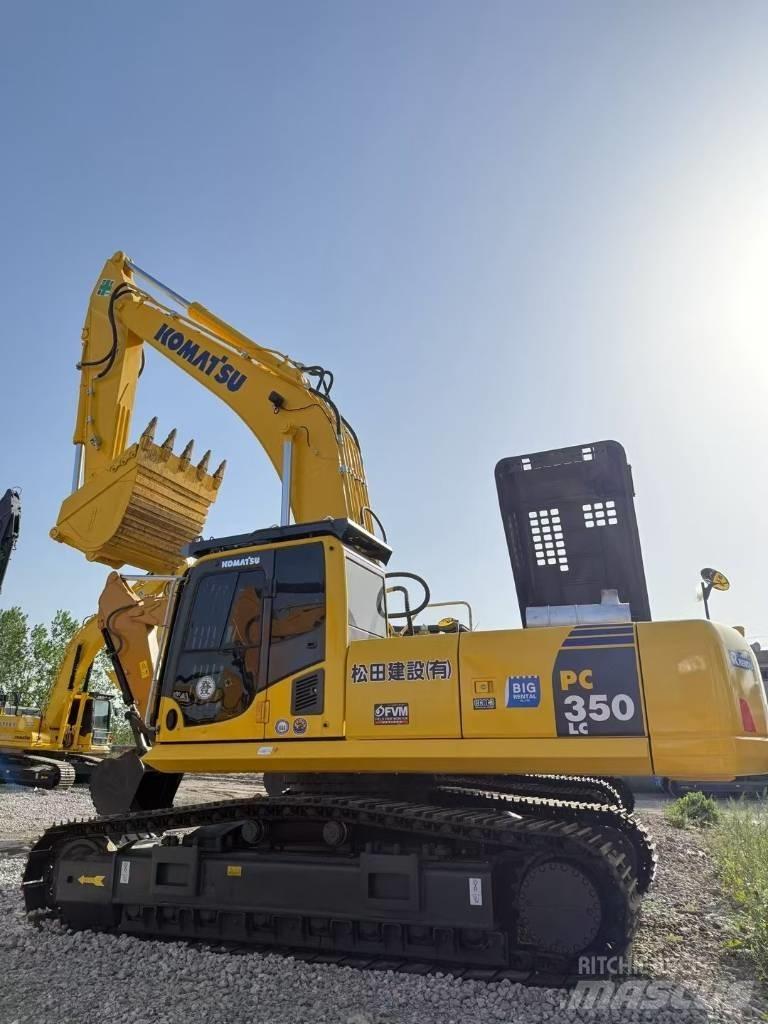 Komatsu 350LC-8 Beltegraver