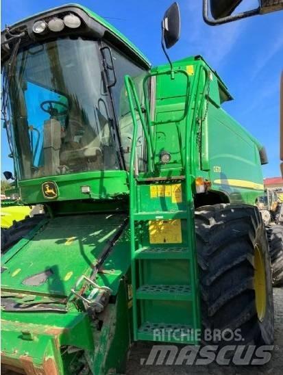 John Deere C 670 Skurtreskere
