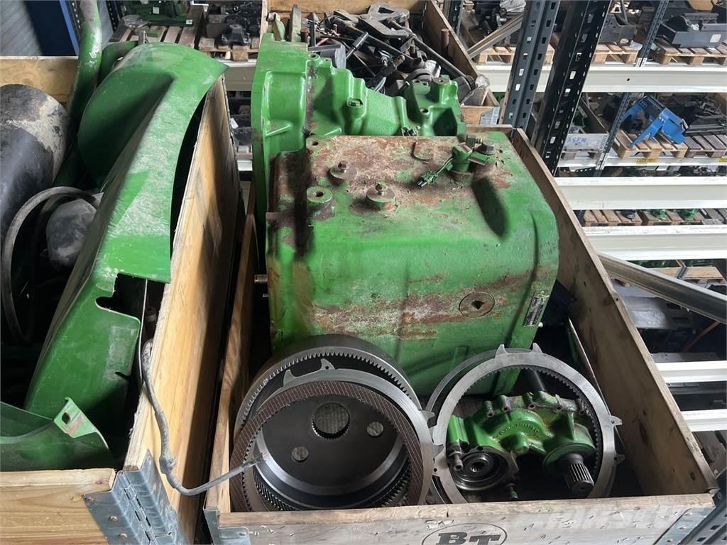 John Deere 7820 Traktorer