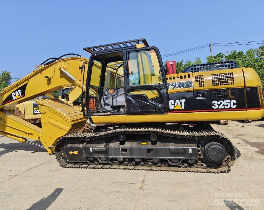 CAT 325 C Beltegraver