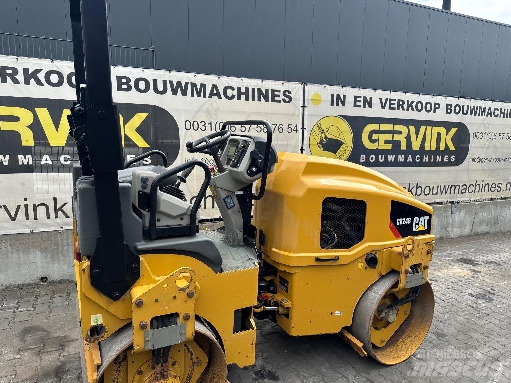 CAT CB 24 B Tandem Valser