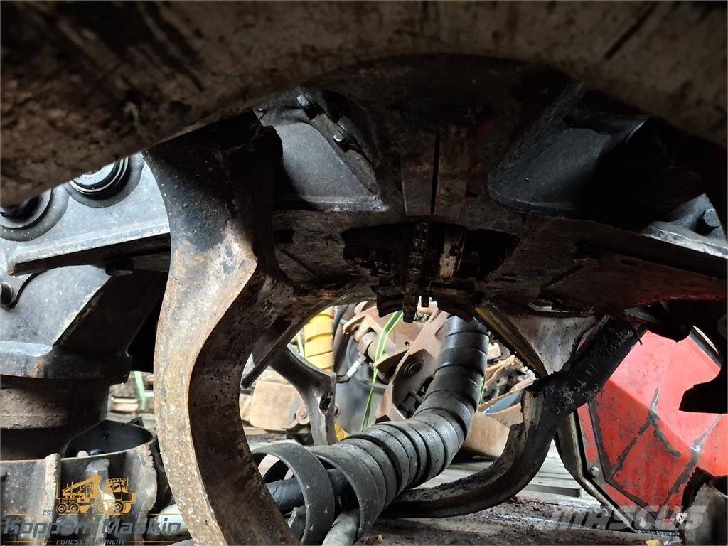 Komatsu C124 Hogst aggregat