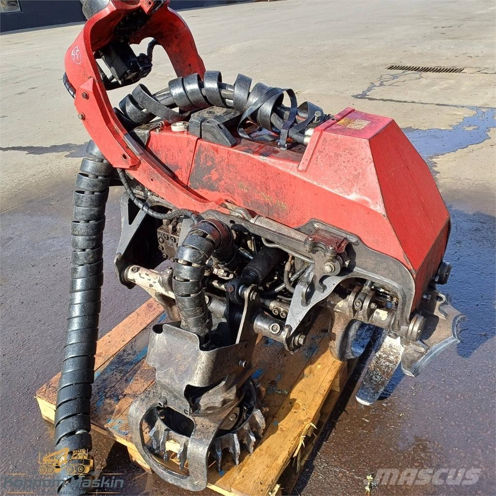 Komatsu C124 Hogst aggregat