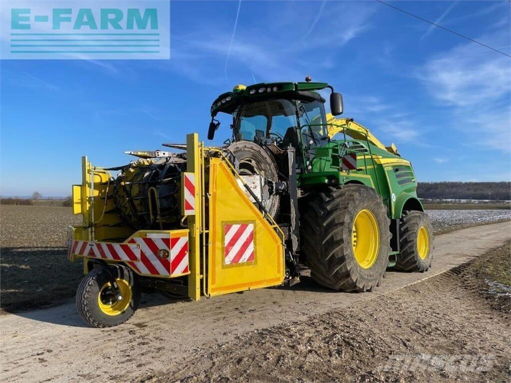 John Deere 8700i Selvdrevne fôrhøstere