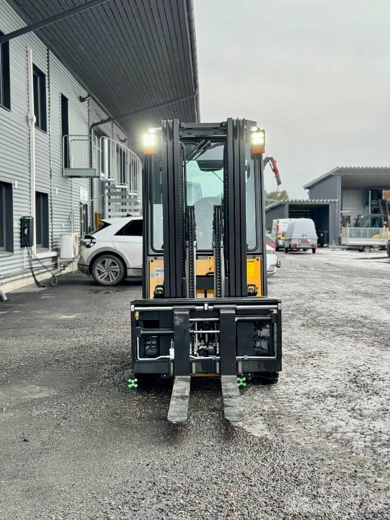 Hyundai 35B-9U Elektriske trucker
