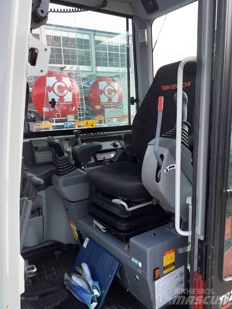 Takeuchi TB 240 Minigravere <7t