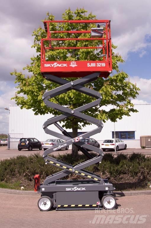 SkyJack SJIII3219 Sakselifter
