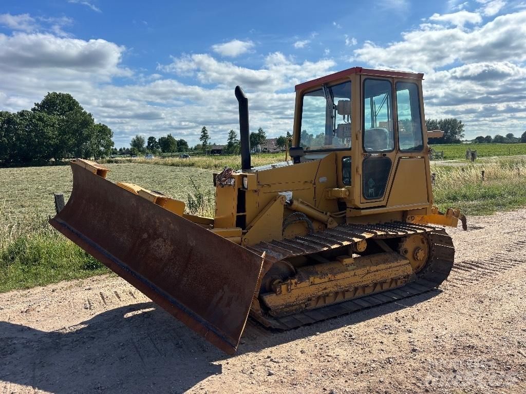 CAT D 4 C Dozere Beltegående