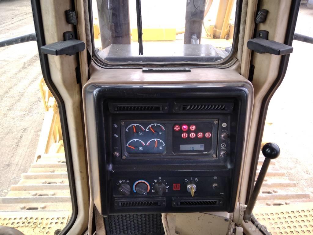 CAT D 6 R XL Bulldosere