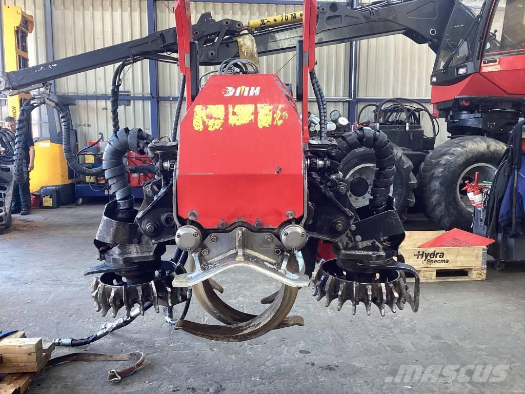 Komatsu C124 Treknusere