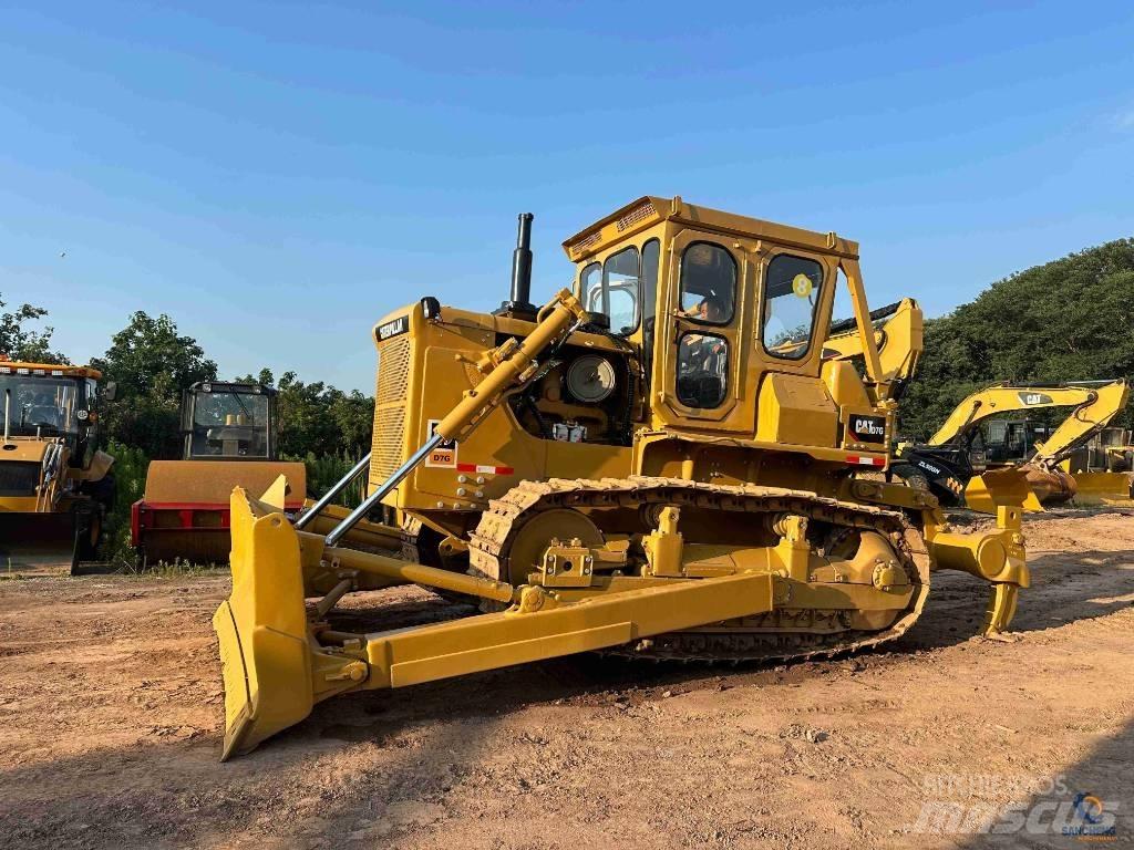 CAT D 7 G Dozere Beltegående