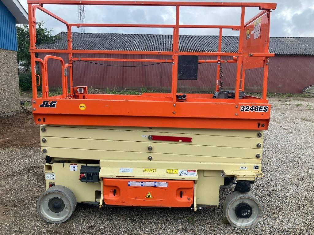 JLG 3246 ES Sakselifter