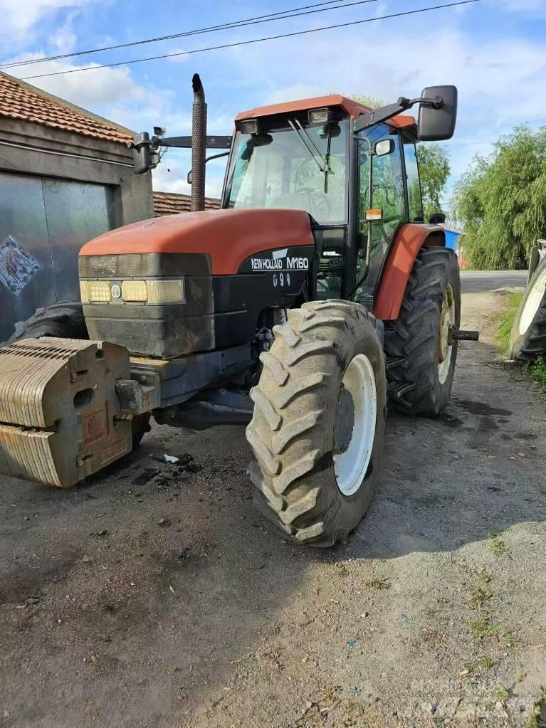 New Holland M160 Traktorer