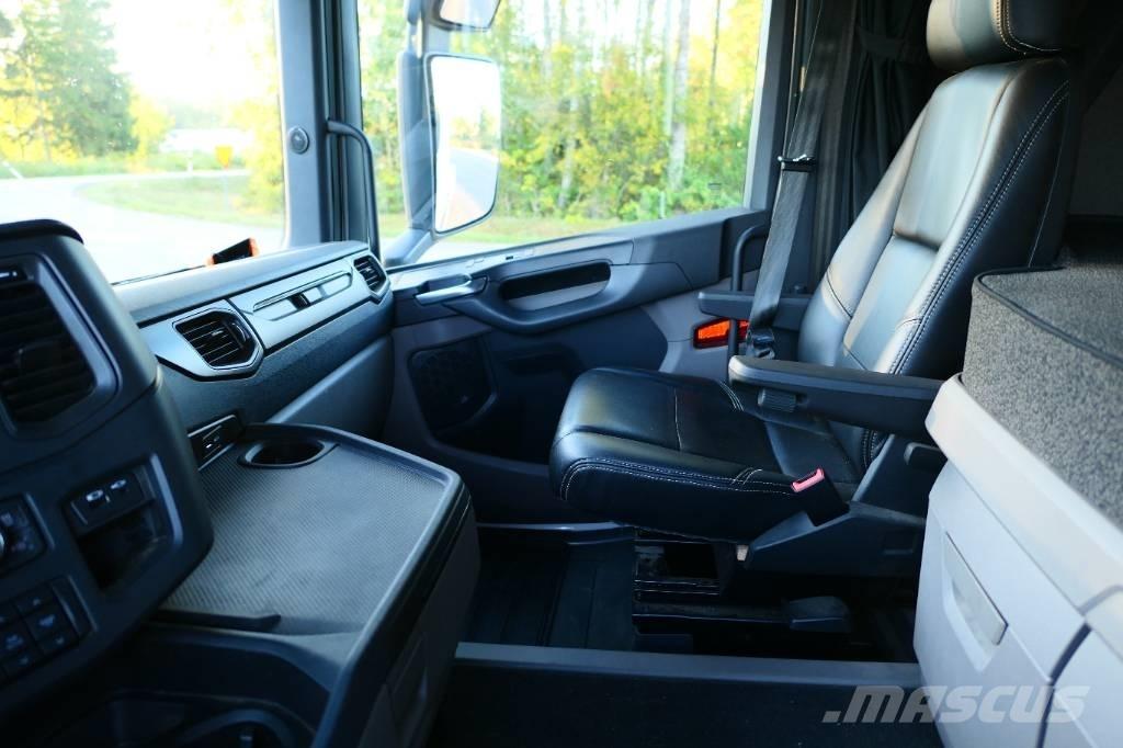 Scania R590B6x2nb Krokbil