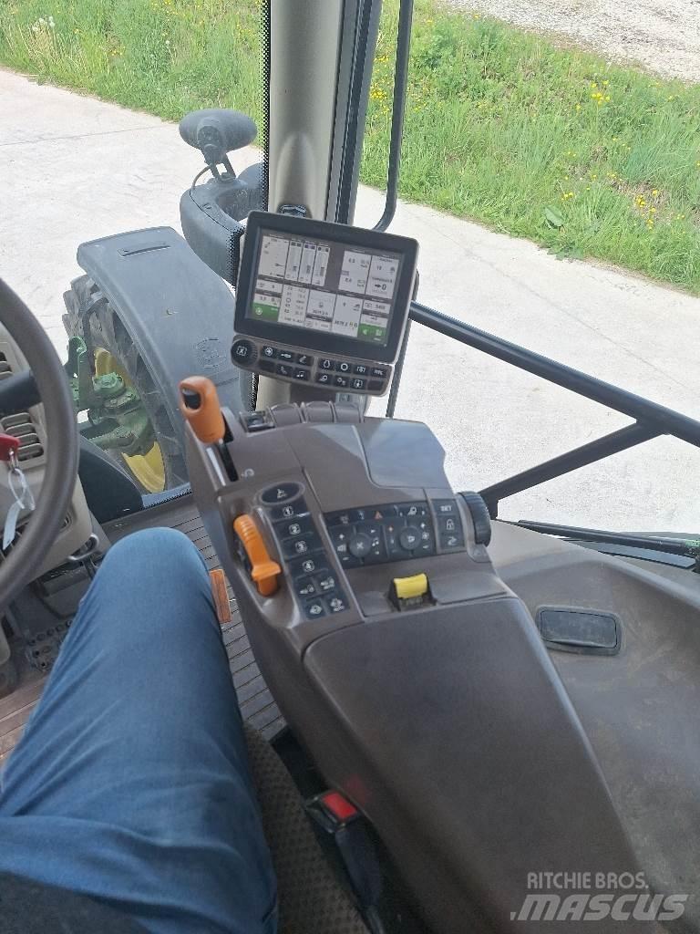 John Deere 6110R Traktorer