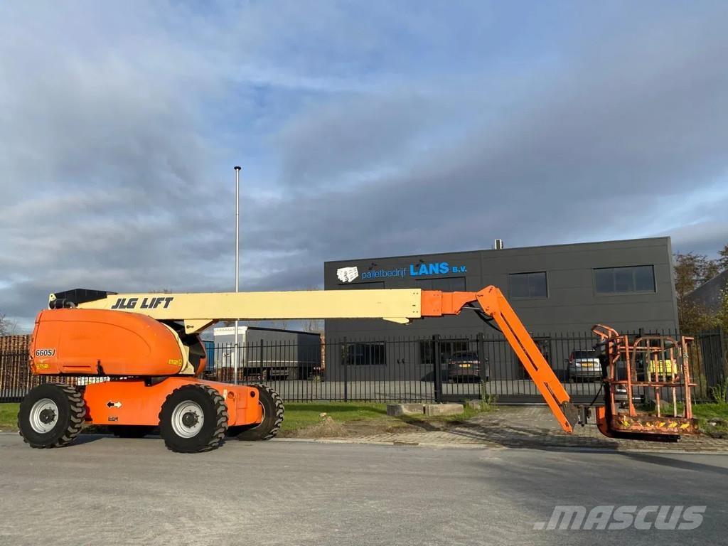 JLG 660SJ Teleskop bomlifter