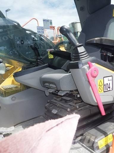 Volvo EC 300 E Beltegraver