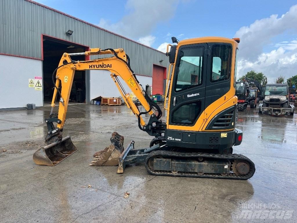 Hyundai R25Z-9 AK Minigravere <7t