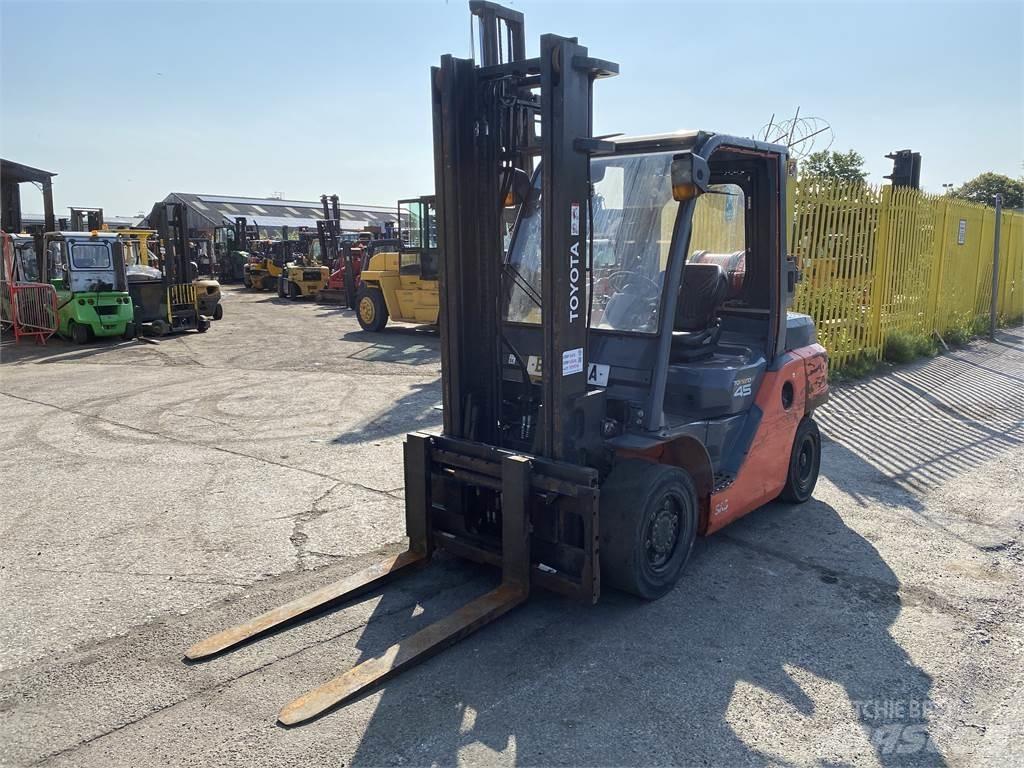 Toyota 8FG40N Propan trucker
