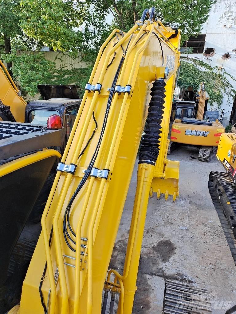 Komatsu PC 200-8 Beltegraver
