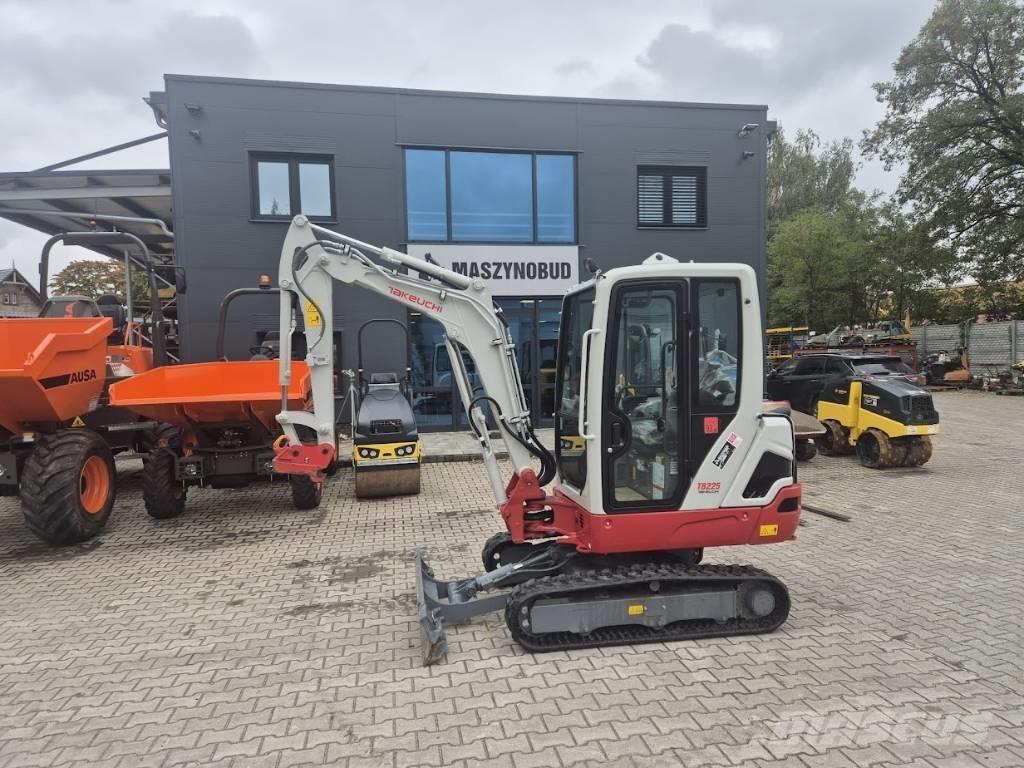 Takeuchi TB225 V0B Minigravere <7t