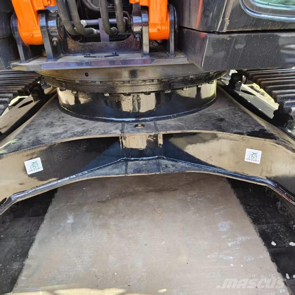 Hitachi ZX 130 LC Beltegraver