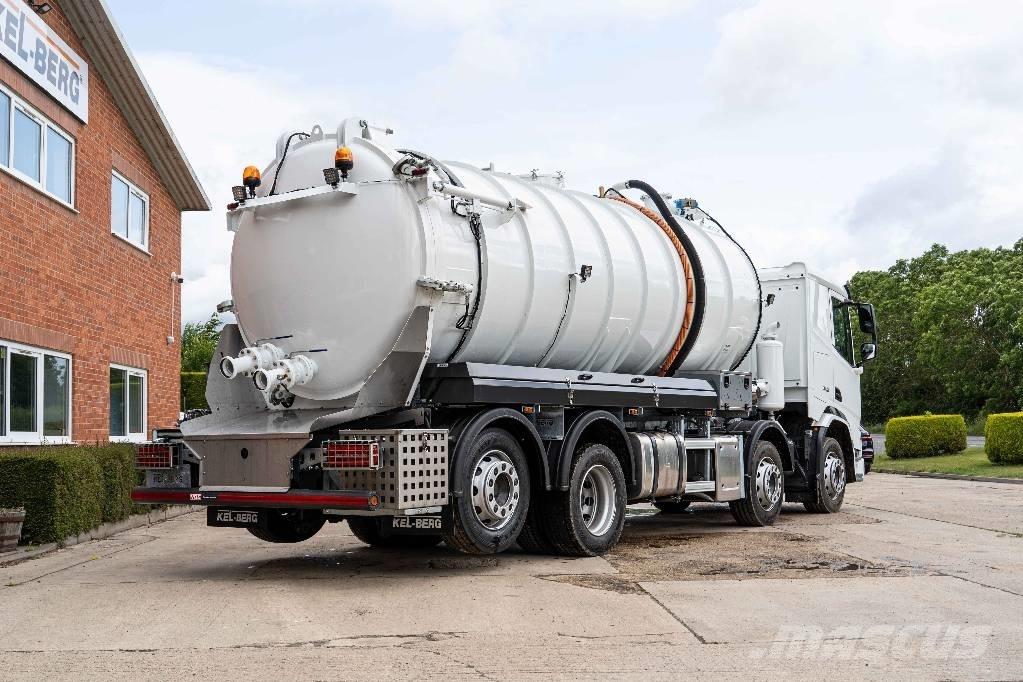 DAF XD 450 FAX 8x2 Tankbiler