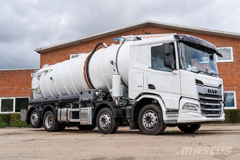DAF XD 450 FAX 8x2 Tankbiler