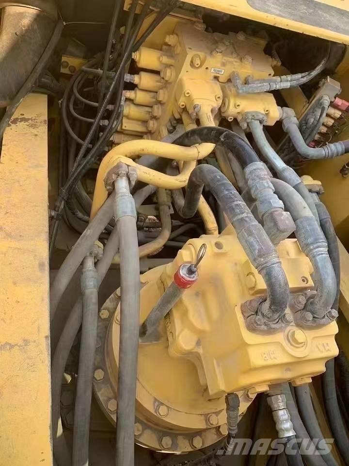 Komatsu PC 360 Beltegraver