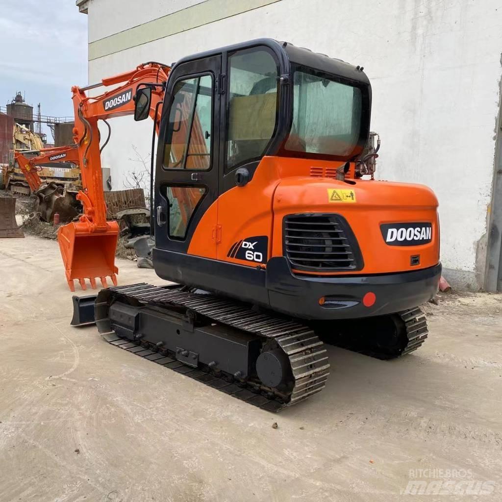 Doosan DX 60 Beltegraver