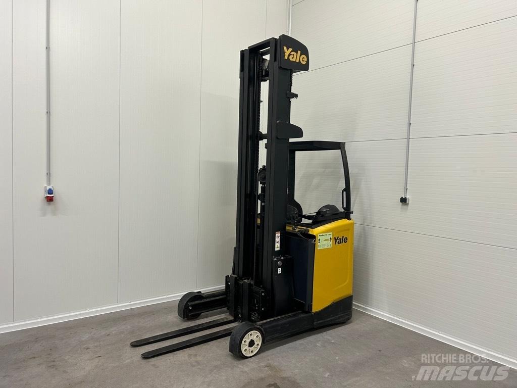 Yale MR 14 Skyvemasttruck