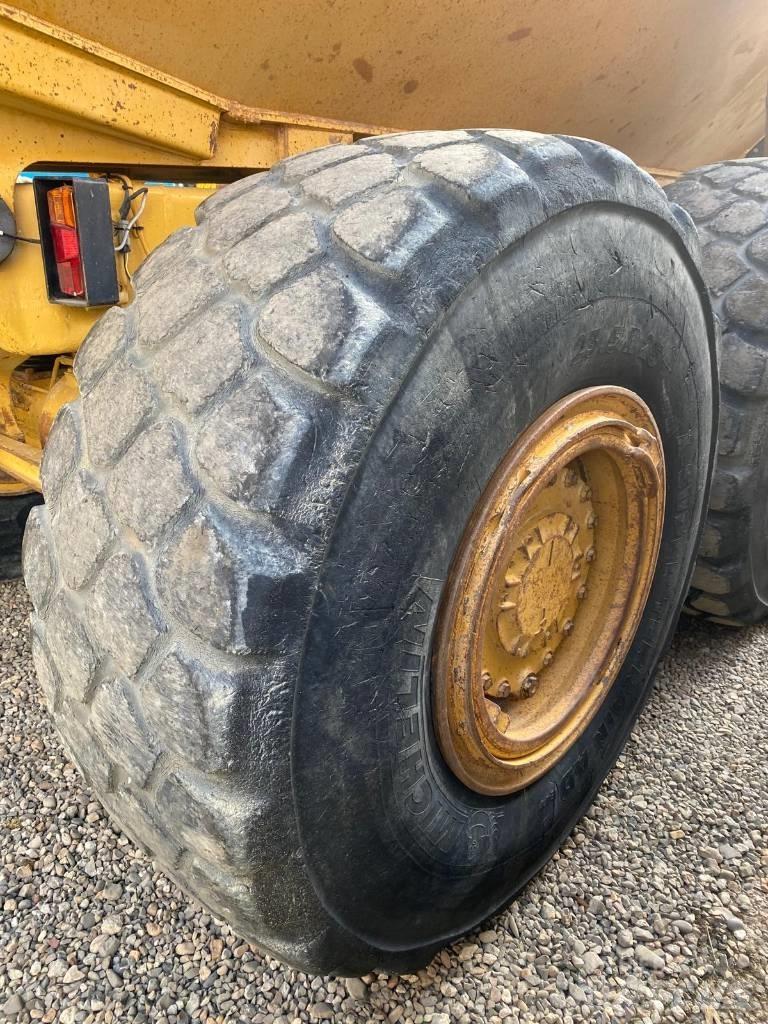 CAT 725 Rammestyrte Dumpere