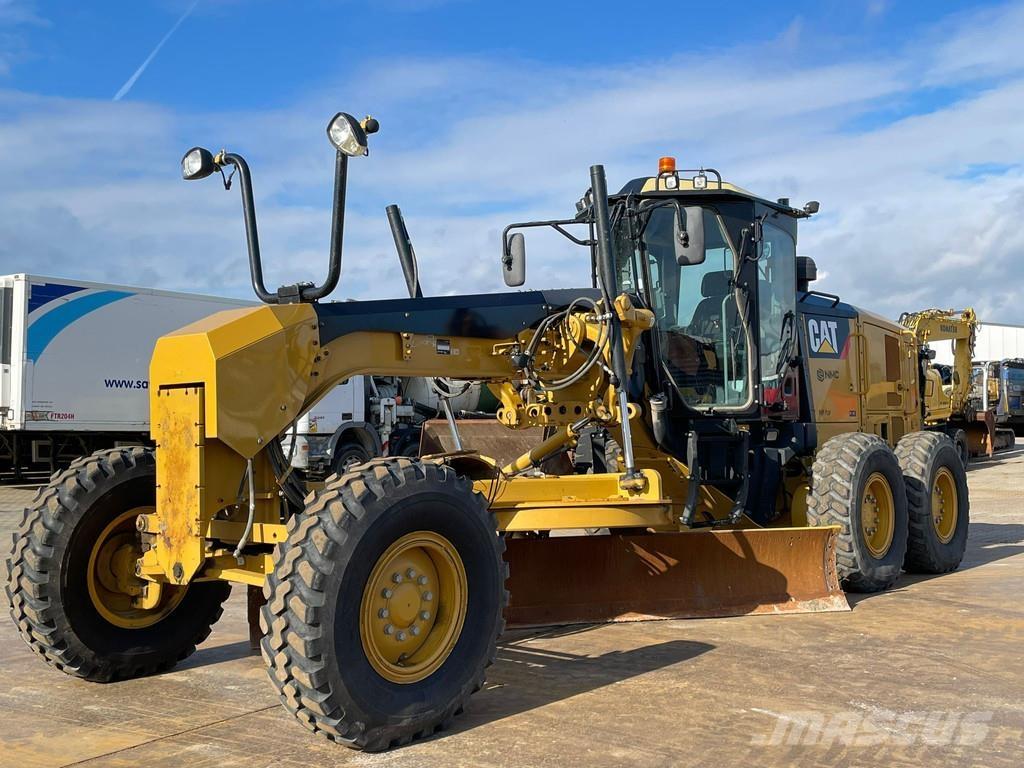 CAT 140M2 Veihøvler