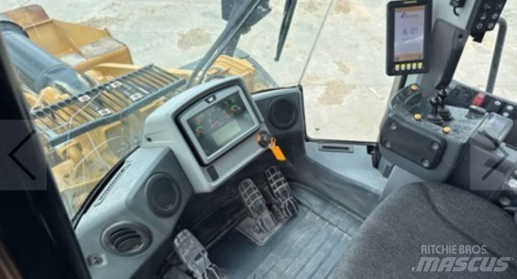 CAT 966 M Hjullastere