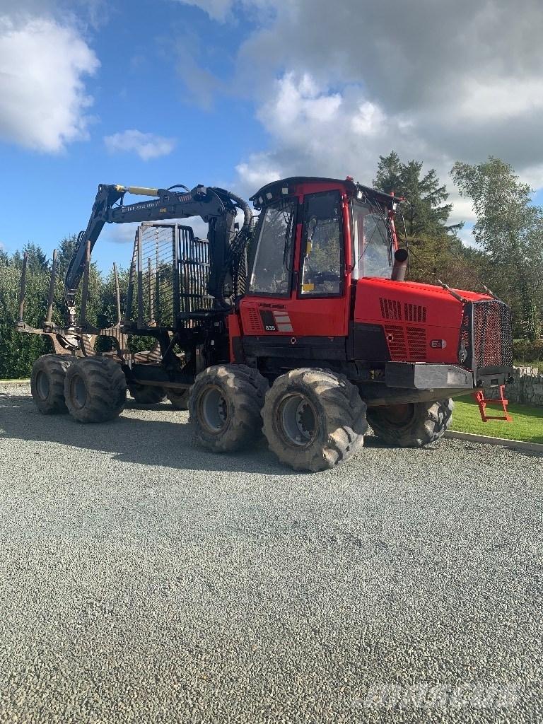 Komatsu 835 Lassbærere
