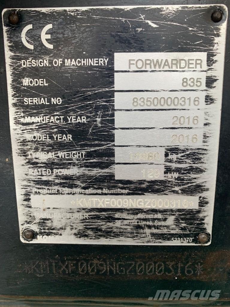 Komatsu 835 Lassbærere