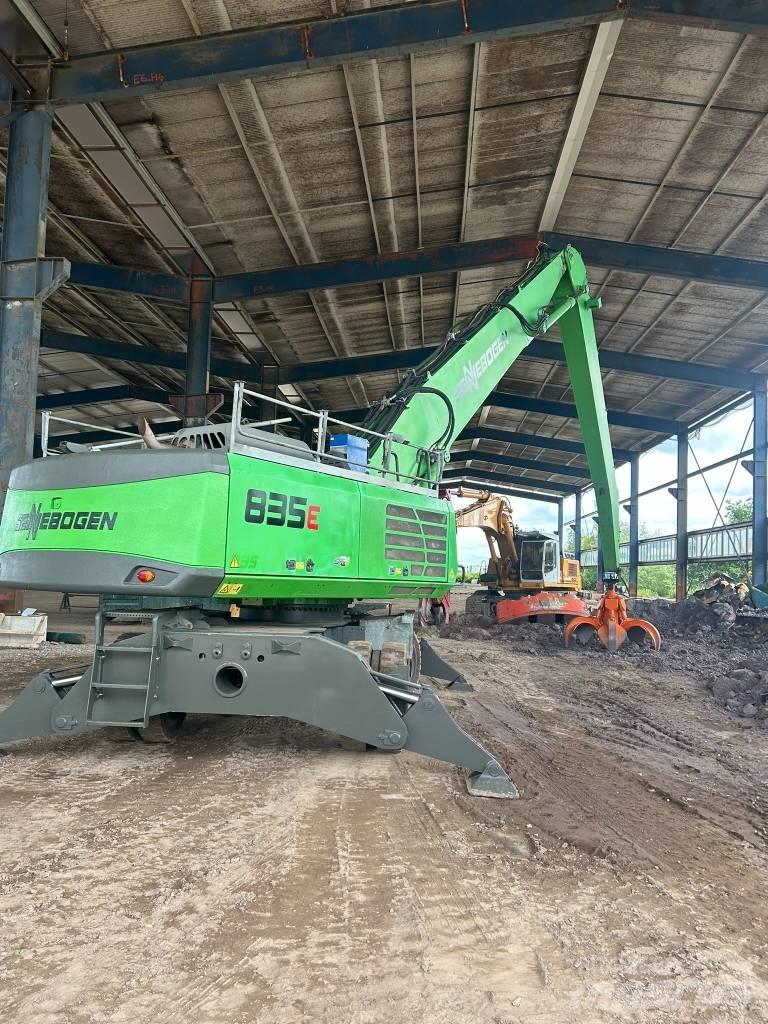 Sennebogen 835 Gravemaskiner for avfallshåndtering