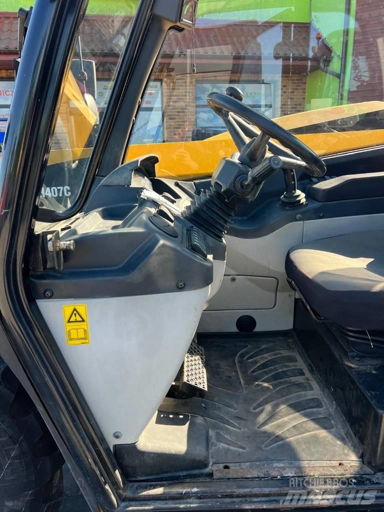 CAT TH 407 C Teleskoplastere