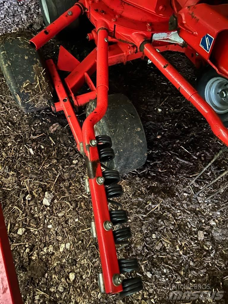 Kuhn GA 6632 Svanser