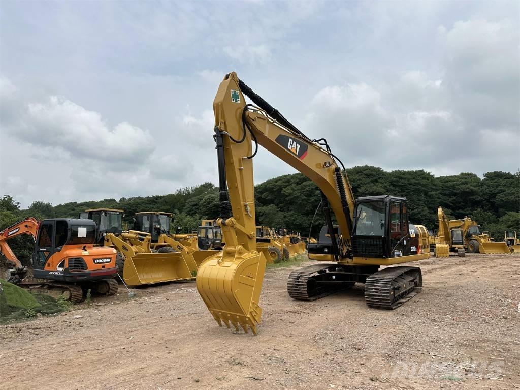 CAT 320D2L Beltegraver